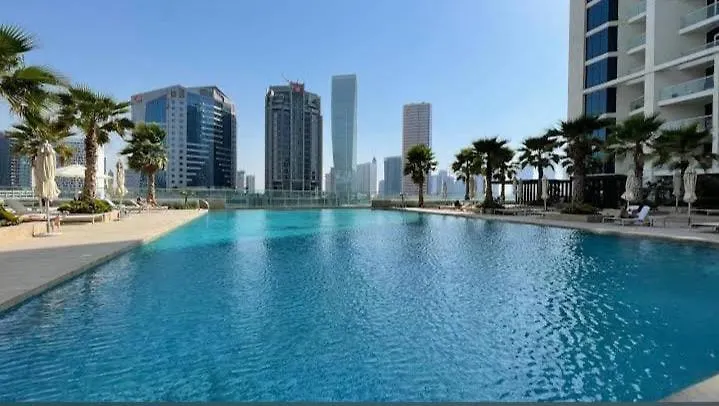 Cozy Apt In Damac Prive Gym & Pool Access Dubai Apartamento