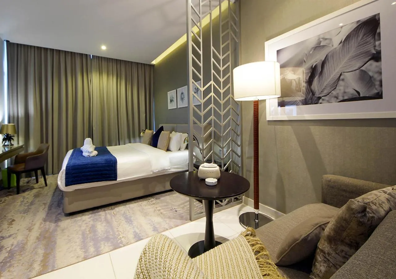 Cozy Apt In Damac Prive Gym & Pool Access Dubai Apartment