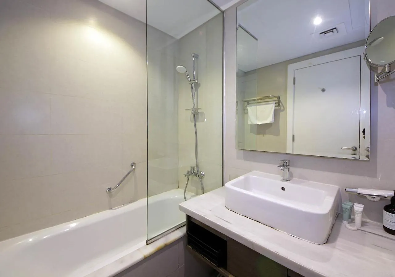 Cozy Apt In Damac Prive Gym & Pool Access Dubai United Arab Emirates
